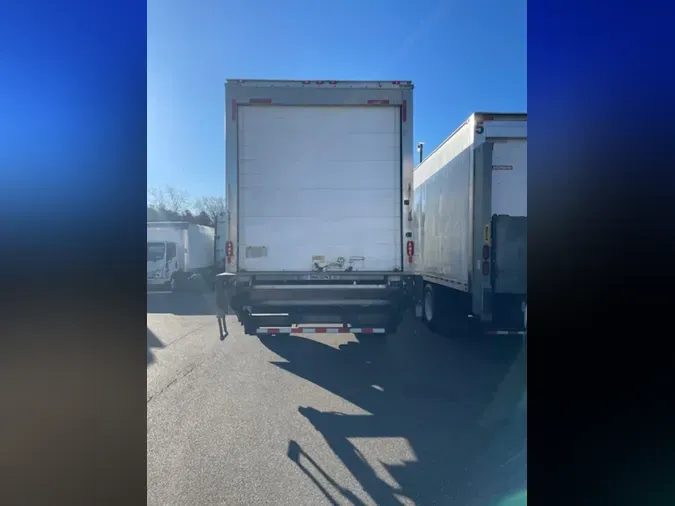 2019 FREIGHTLINER/MERCEDES M2 106