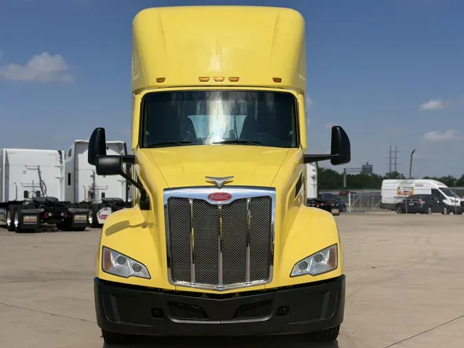 2022 Peterbilt 579