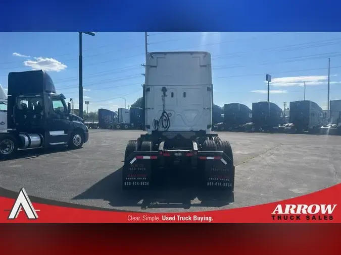 2020 FREIGHTLINER CA126