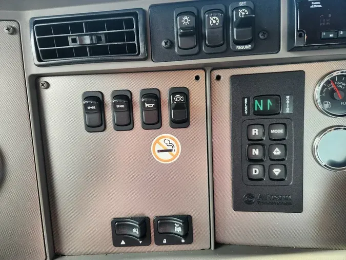2018 KENWORTH T370