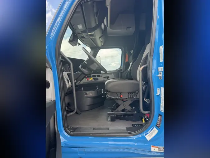 2022 Freightliner Cascadia