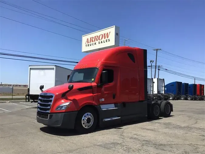 2022 FREIGHTLINER CA126