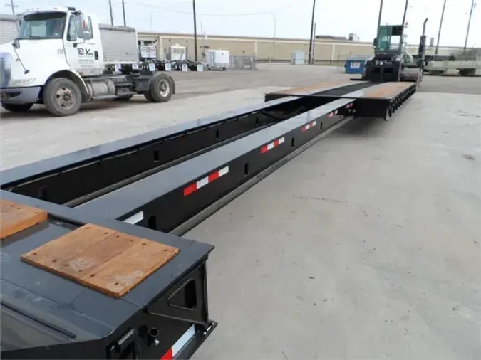 2025 GLOBE 55 TON EXTENDABLE W/ HYDRAULIC FLIP AXLEa48f8967980c41a5071da126dde194d1