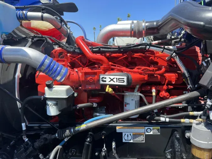 2022 Peterbilt 389
