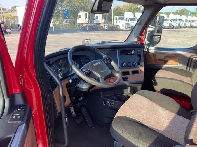 2021 Freightliner Cascadia