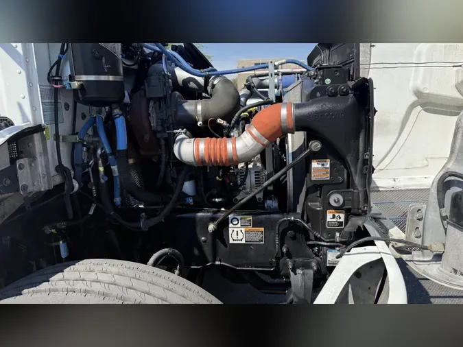 2019 Peterbilt 337