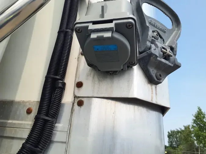 2020 FREIGHTLINER M2 106