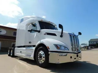 2022 Peterbilt 579