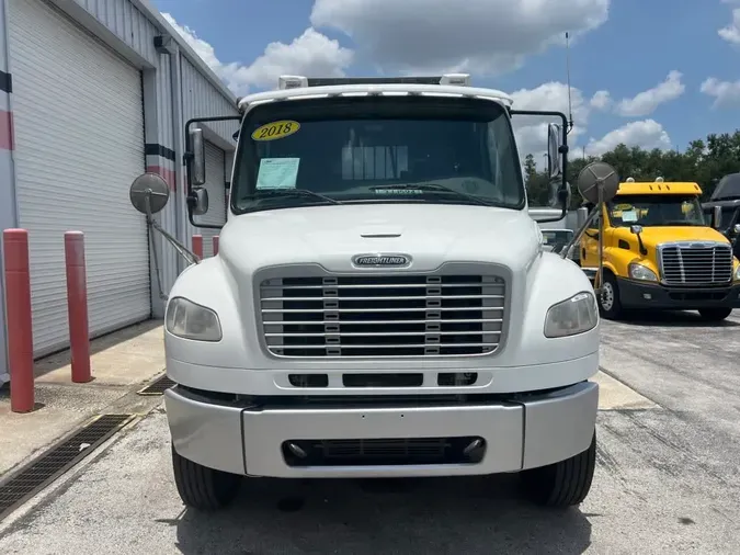 2018 FREIGHTLINER M2 106