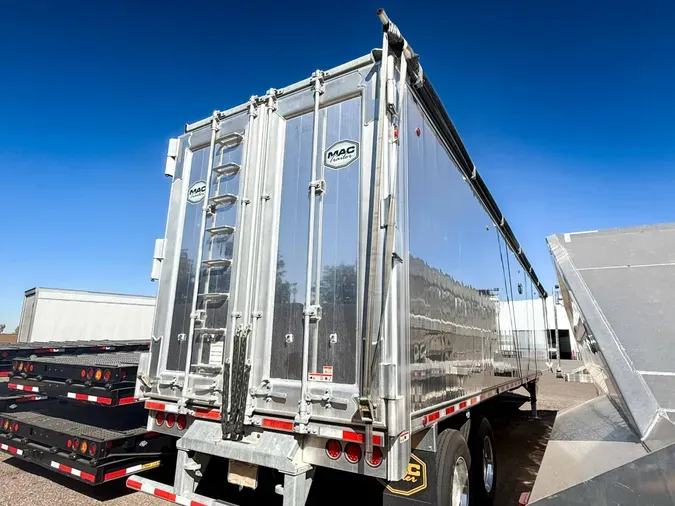 2026 MAC MOVING FLOORa4a24c57690391e662fbb0f9aa16c52e