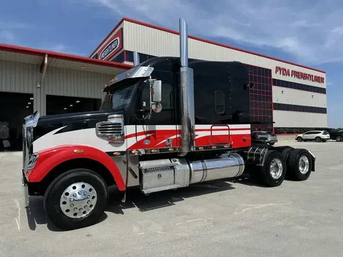 2018 Freightliner 122SDa4a50d9181109c8ab7da0810fb749e58