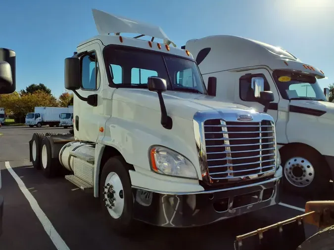 2019 FREIGHTLINER/MERCEDES CASCADIA 125