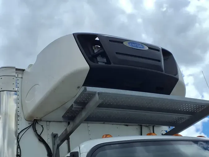 2016 FREIGHTLINER M2 106