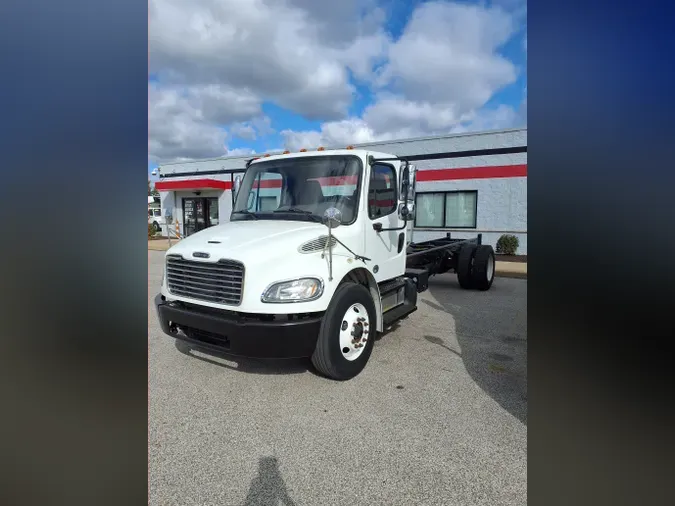 2019 FREIGHTLINER/MERCEDES M2 106a4a84a6999e9292b133efffbf1d23003