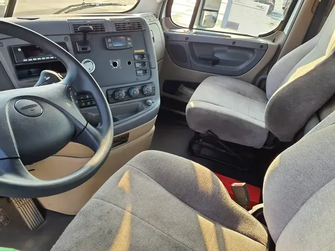 2017 FREIGHTLINER/MERCEDES CASCADIA 125a4abc8c7bd8a0618978383d055773951