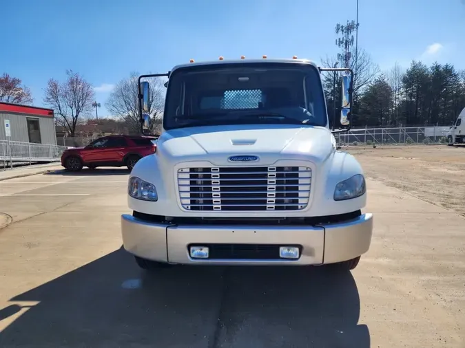 2019 FREIGHTLINER/MERCEDES M2 106