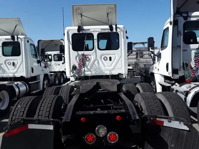 2018 FREIGHTLINER CASCADIA 125