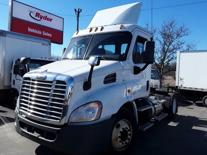 2015 FREIGHTLINER/MERCEDES CASCADIA 113a4b21955449040ad68234446fe1713a9