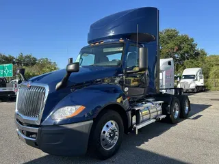 2020 International LT625