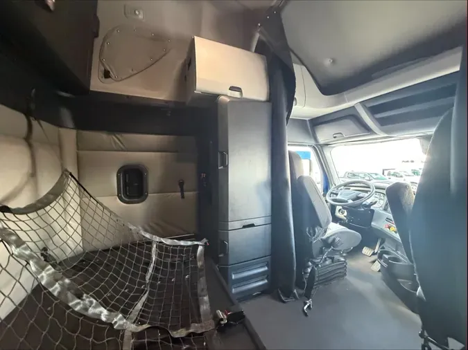 2022 Freightliner Cascadia 126 Sl