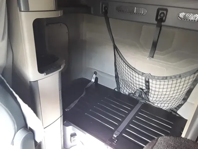 2020 FREIGHTLINER/MERCEDES CASCADIA 125a4b7132a80751186ba76de9405d71d8e