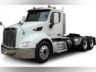 2015 Peterbilt 579