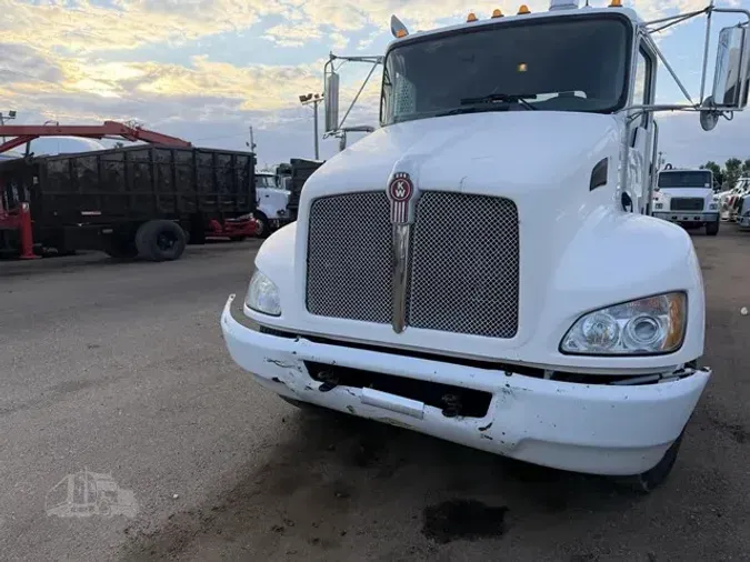 2016 KENWORTH T370a4ba8836d47e37ddc7ead8345af0a050