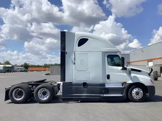 2021 Freightliner Cascadia