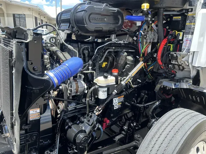 2023 Kenworth T680