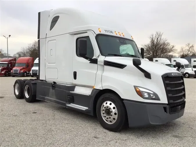 2021 FREIGHTLINER CA126