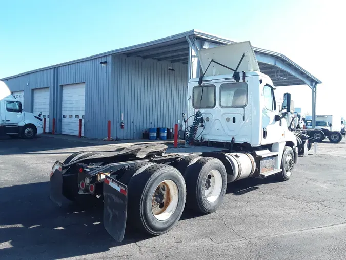 2018 FREIGHTLINER/MERCEDES CASCADIA 125