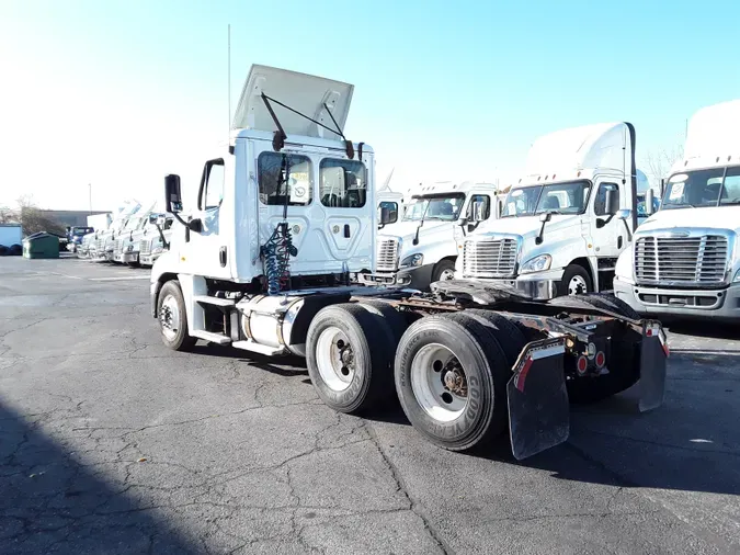 2018 FREIGHTLINER/MERCEDES CASCADIA 125