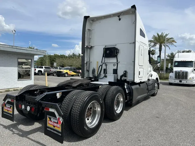 2021 Kenworth T680