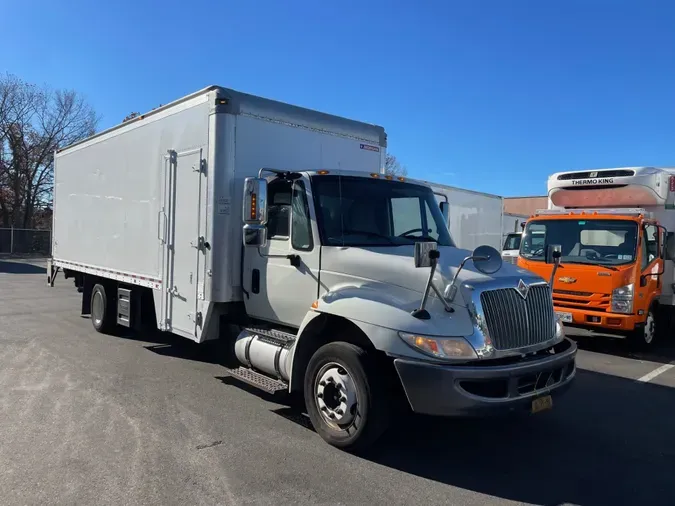 2018 NAVISTAR INTERNATIONAL 4300M7/LP (4X2)