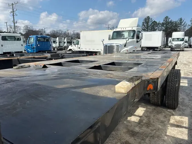 2019 FREIGHTLINER/MERCEDES M2 106