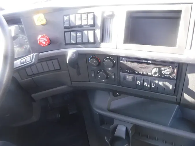 2019 VOLVO VNL