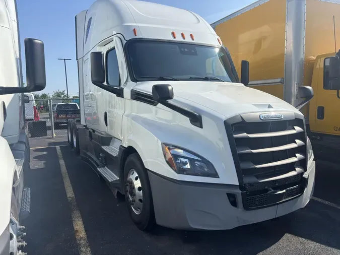 2020 Freightliner Cascadia