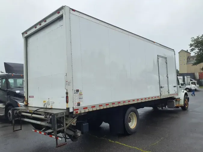 2019 FREIGHTLINER M2 106
