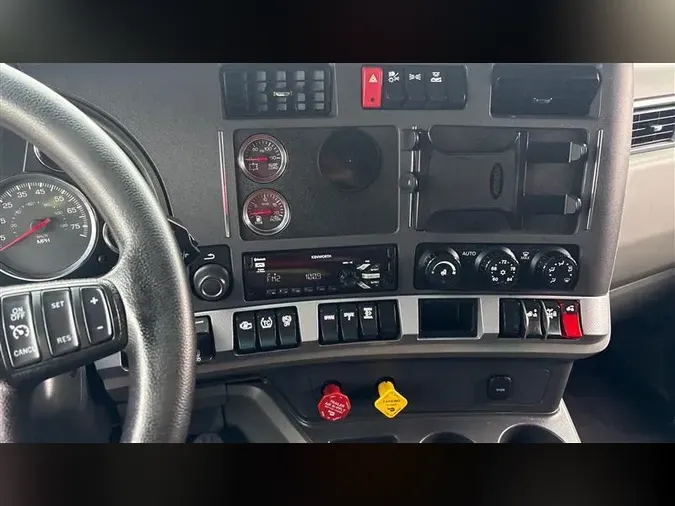 2020 KENWORTH T880