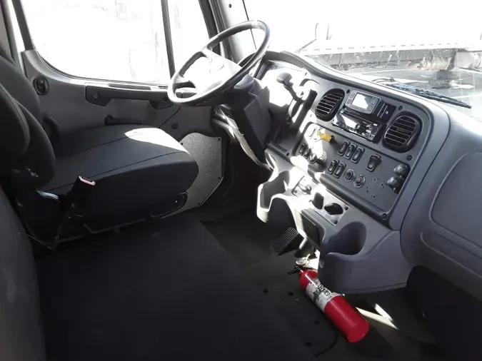 2019 FREIGHTLINER/MERCEDES M2 106