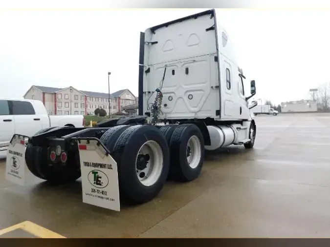 2020 Freightliner Cascadia