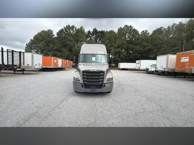 2023 Freightliner Cascadia 126