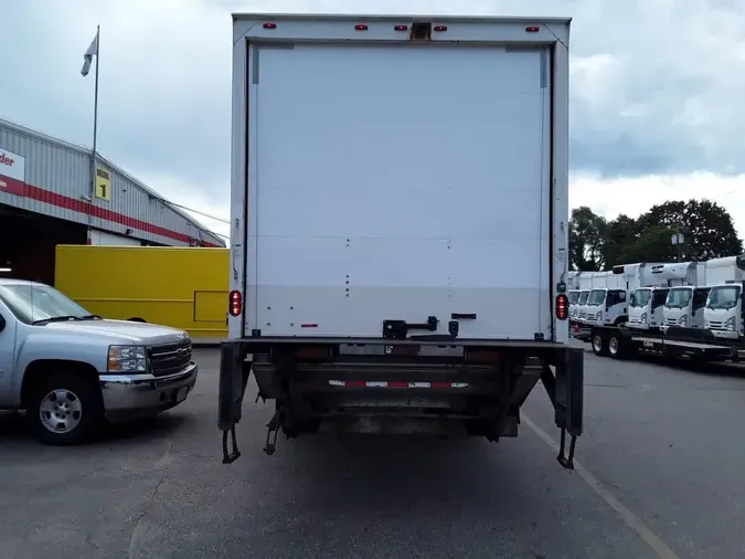 2019 FREIGHTLINER M2 106