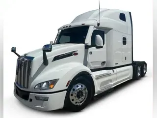 2023 Peterbilt 579