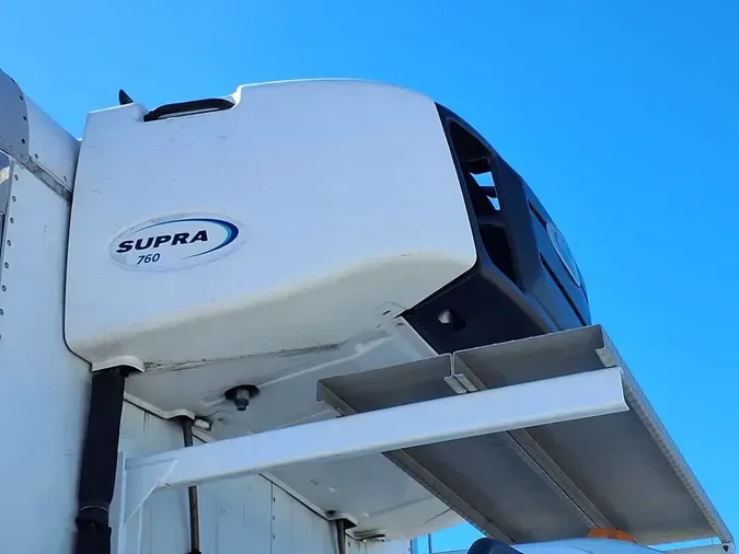 2019 FREIGHTLINER/MERCEDES M2 106