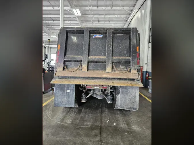 2022 MACK Granite