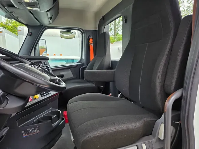 2019 FREIGHTLINER NEW CASCADIA 126