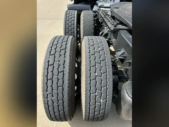 2021 Peterbilt 579a4e7d729e9297e9685b122856e7b8331