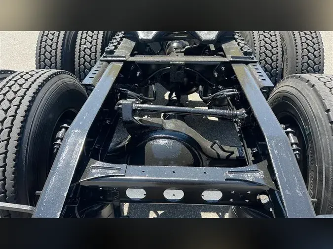 2018 INTERNATIONAL RH613