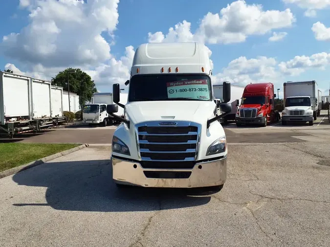 2019 FREIGHTLINER NEW CASCADIA PX12664